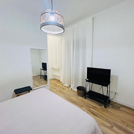 Bellhome 3 - Elegante Appartamento Nel Centro Di Bari Dış mekan fotoğraf