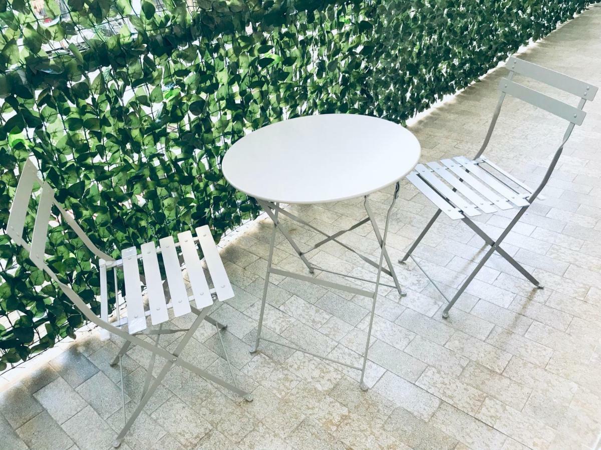 Bellhome 3 - Elegante Appartamento Nel Centro Di Bari Dış mekan fotoğraf